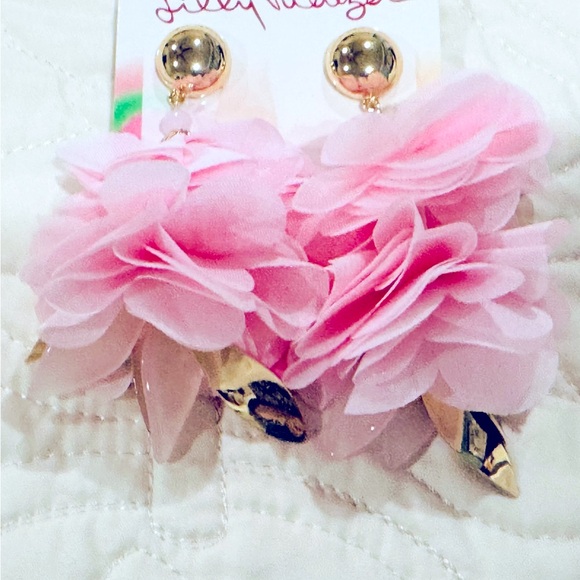 Lilly Pulitzer Light Pink Cascading Petal Earrings NEW - Picture 3 of 4